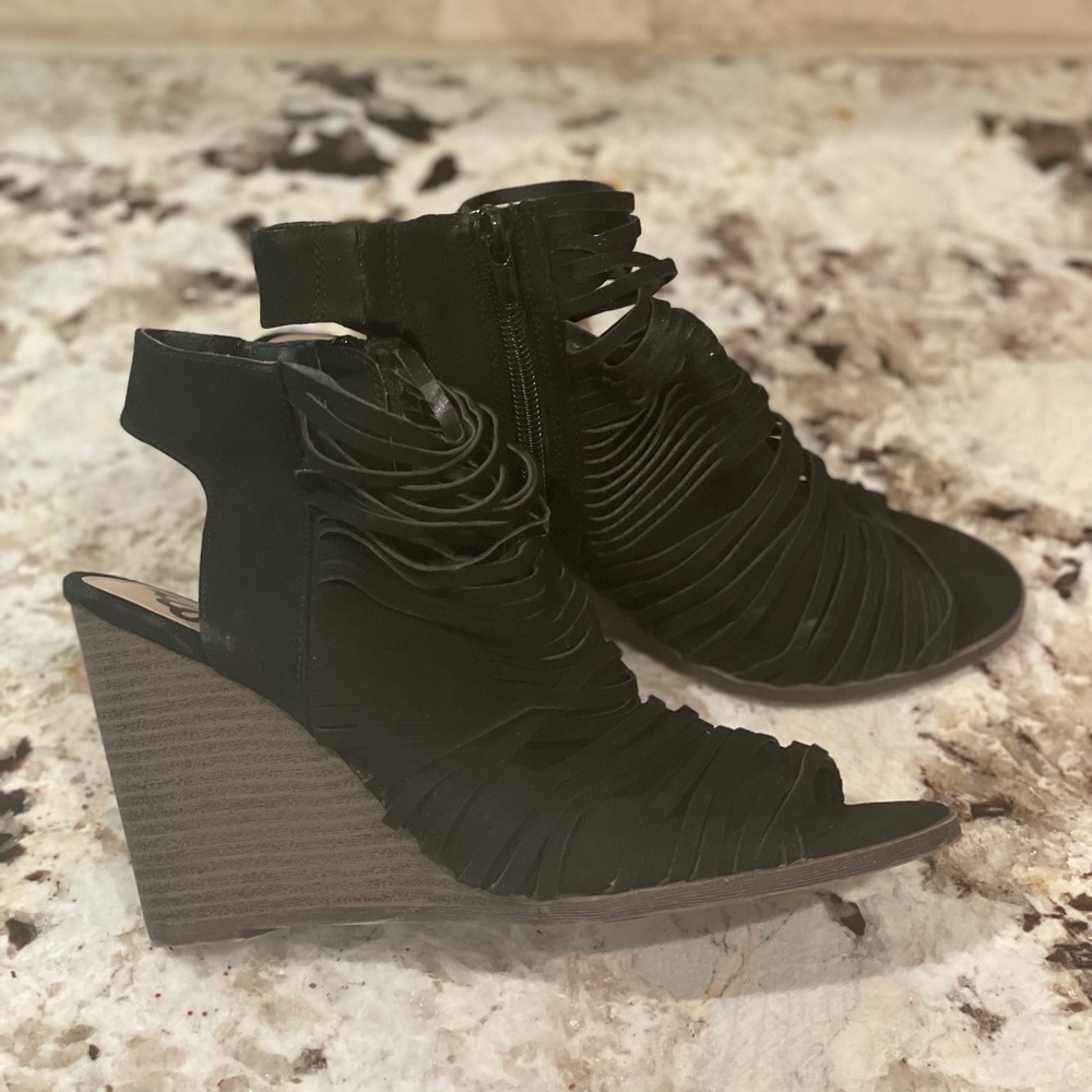 Great condition wedge sandal